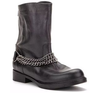 Vintage Foundry Zoey Leather Chain Boot